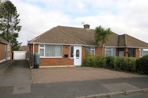 View Full Details for Orchard Close, Coxheath, Maidstone