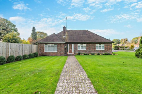 View Full Details for Lakelands, Harrietsham, Maidstone
