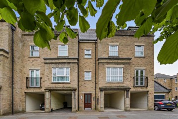 image of 10 Yorke House, The Chimes