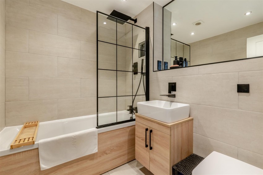 Images for Waterside Mews, Wateringbury, Maidstone