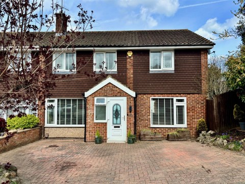 View Full Details for Woodlands Road, Ditton, Aylesford