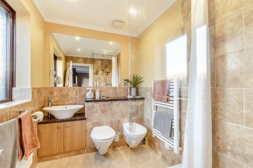 Images for Roman Close, Blue Bell Hill, Chatham