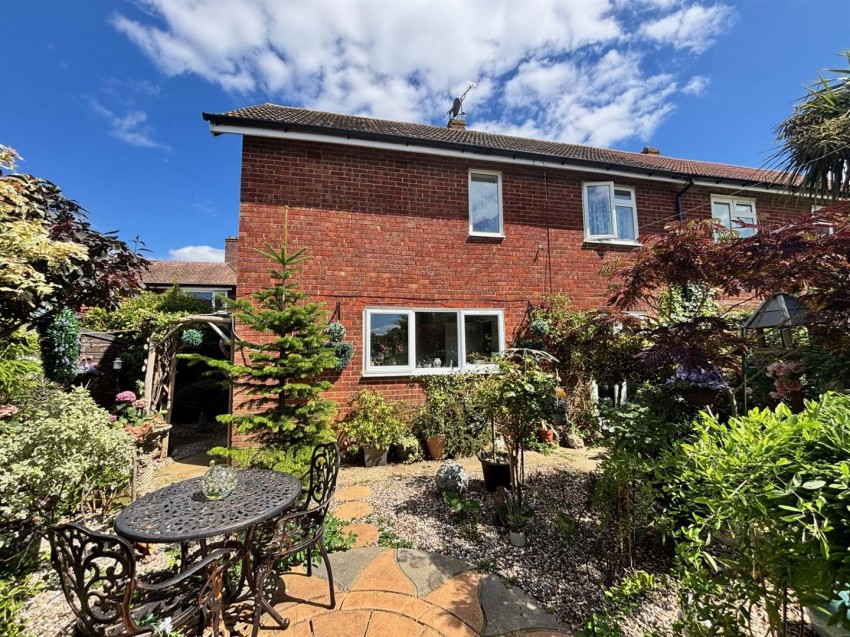 Images for Four Acres, East Malling, West Malling