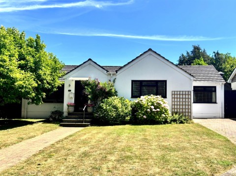 View Full Details for Pump Close, Leybourne, West Malling
