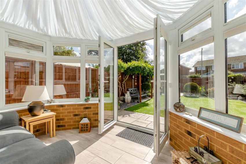 Images for Scott Close, Ditton