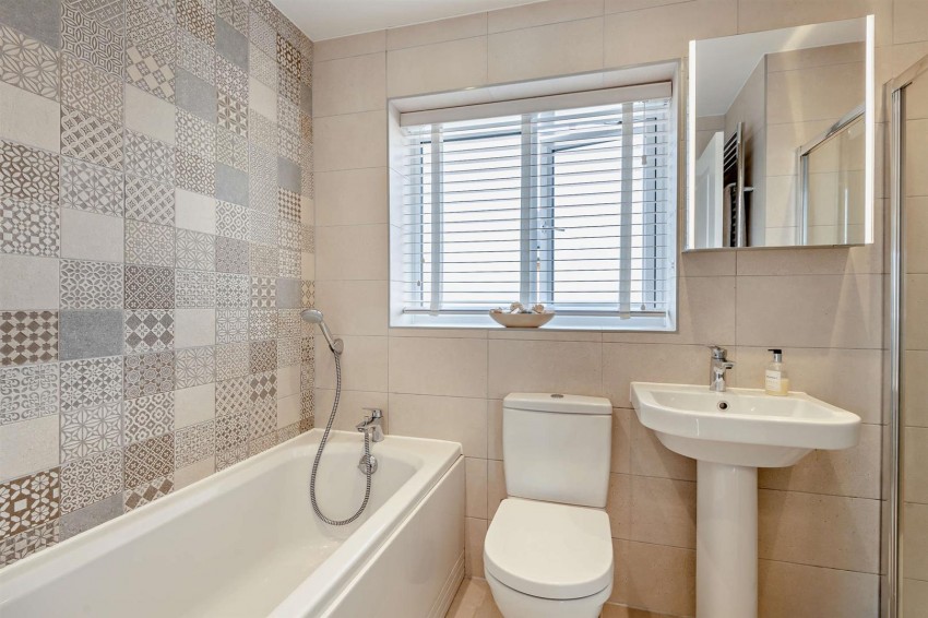 Images for Hay Meadow, Lenham