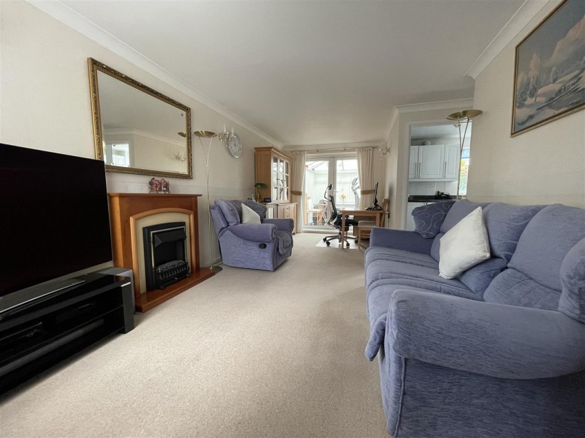 Images for Baywell, Leybourne