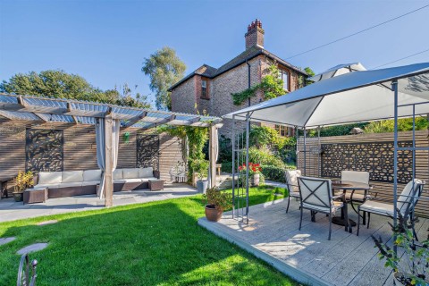 View Full Details for Station Hill, East Farleigh, Maidstone