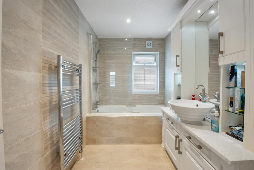 Images for Meadow View, Pilgrims Retreat, Harrietsham