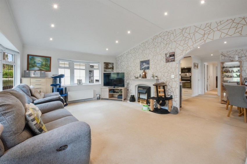 Images for Meadow View, Pilgrims Retreat, Harrietsham