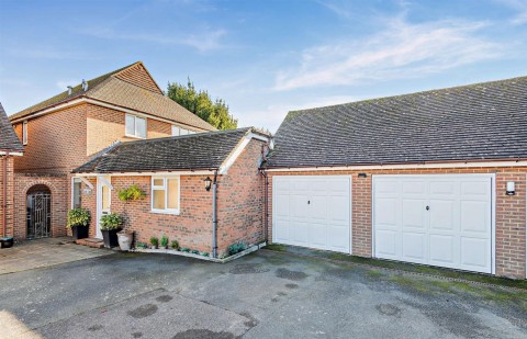 View Full Details for Courtlands, Teston, Maidstone