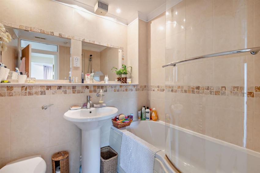 Images for Courtlands, Teston, Maidstone