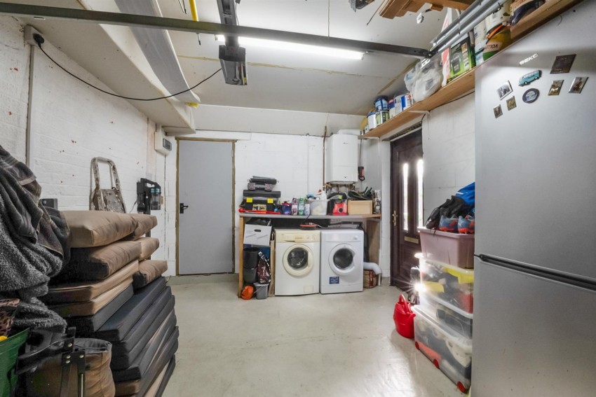 Images for Granary Close, Weavering, Maidstone