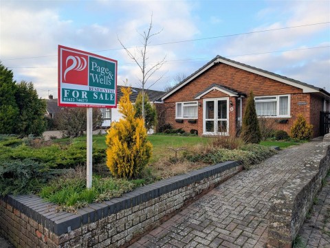 View Full Details for Amber Lane, Chart Sutton