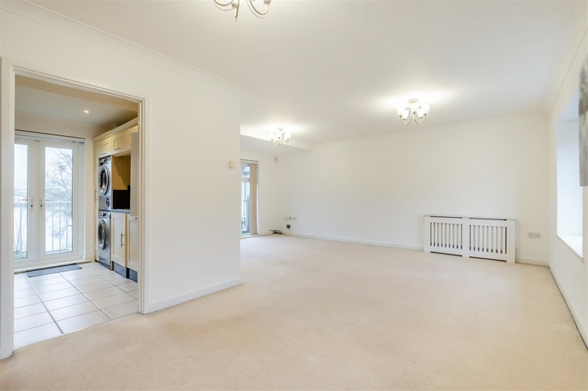 Images for The Lakes, Larkfield