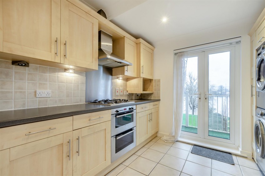 Images for The Lakes, Larkfield