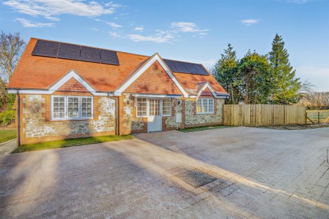 View Full Details for Charlton Lane, West Farleigh, Maidstone