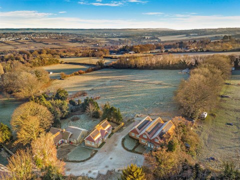 Charlton Lane, West Farleigh, Maidstone