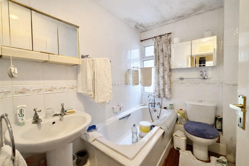 Images for Rochester Road, Cuxton, Rochester