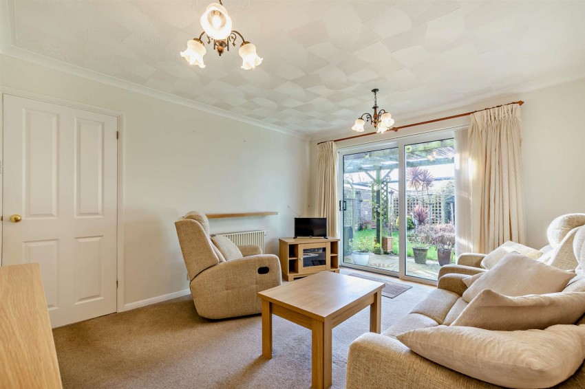 Images for Holly Tree Close, Kingswood