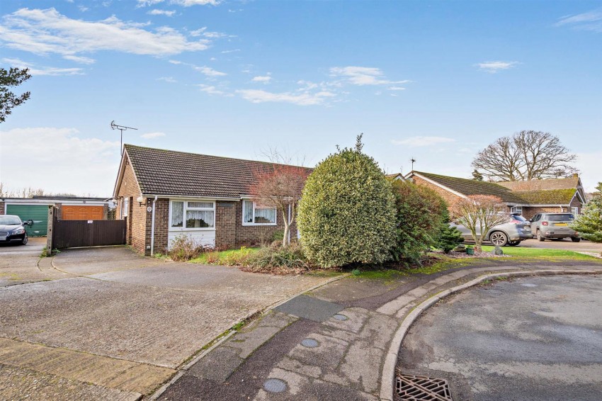 Images for Holly Tree Close, Kingswood