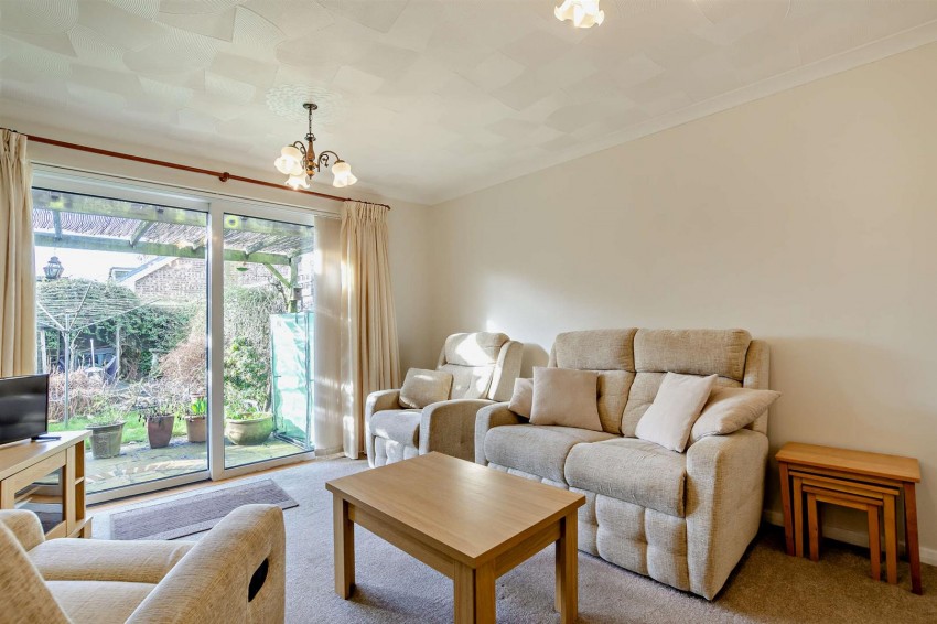 Images for Holly Tree Close, Kingswood