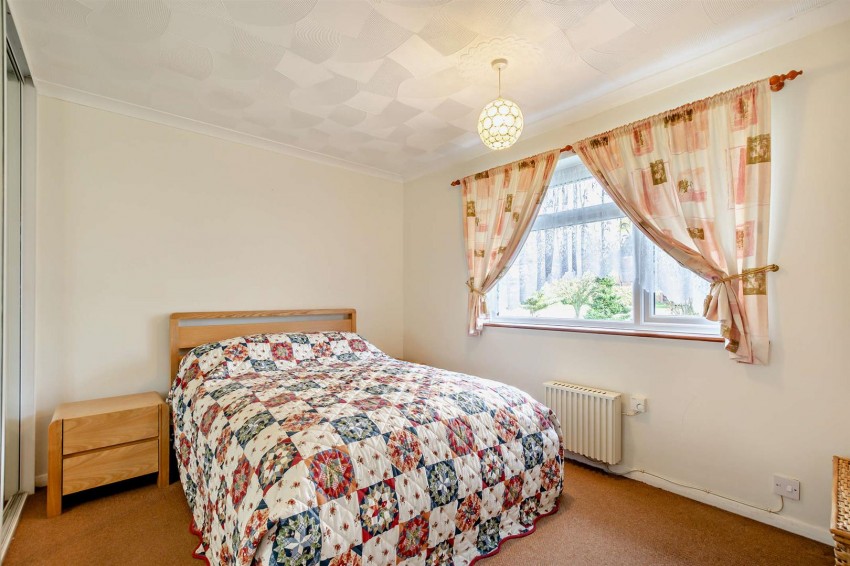 Images for Holly Tree Close, Kingswood