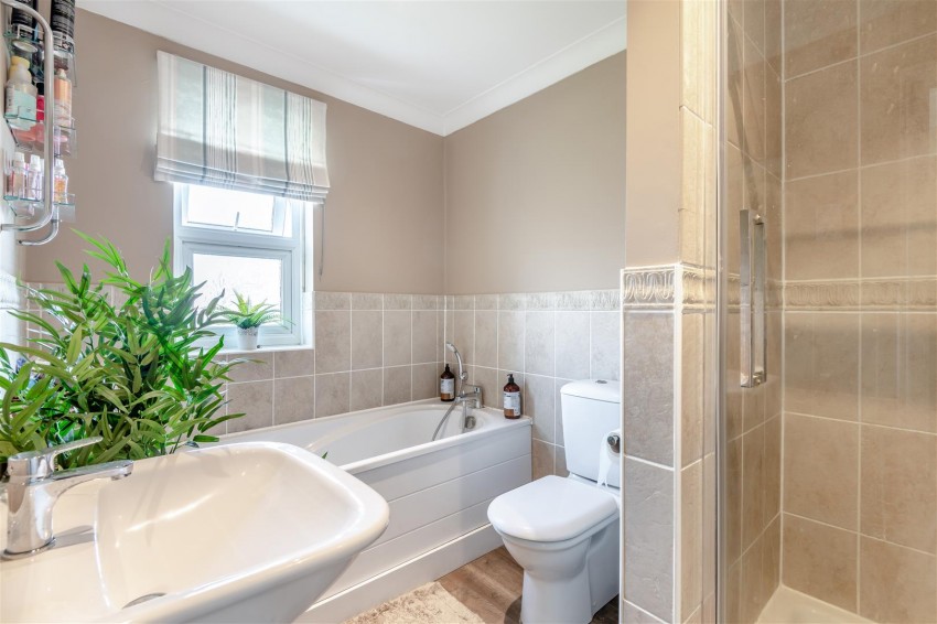 Images for The Lakes, Larkfield, Aylesford