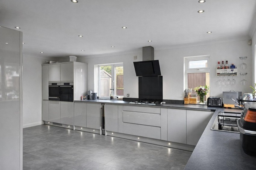 Images for Willow Road, Larkfield, Aylesford