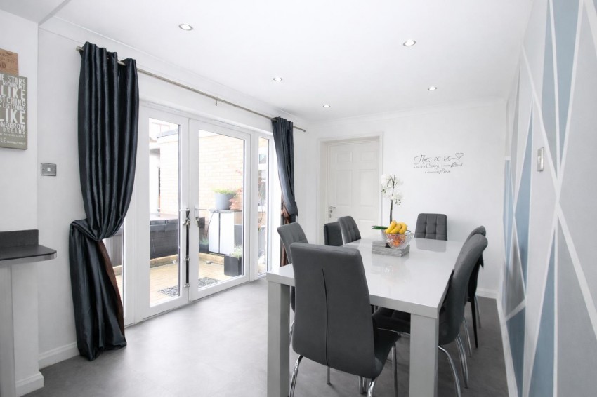 Images for Willow Road, Larkfield, Aylesford