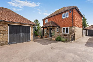 image of 5 The Oasts, The Green