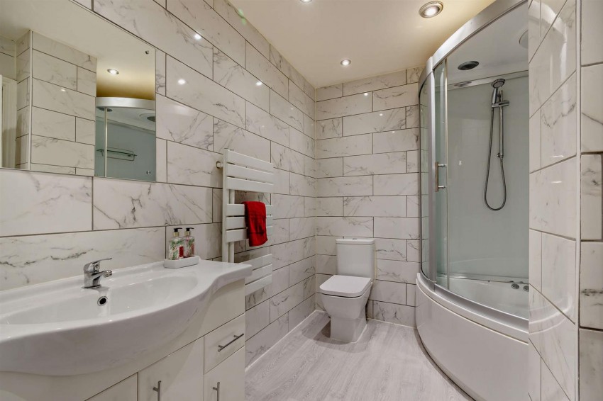 Images for Lunsford Lane, Larkfield, Aylesford