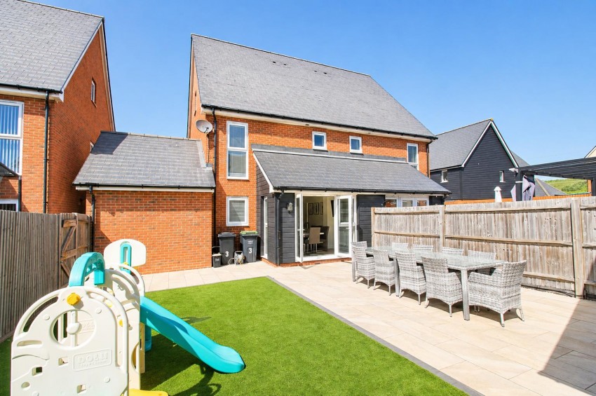 Images for Waterman Way, Wouldham, Rochester