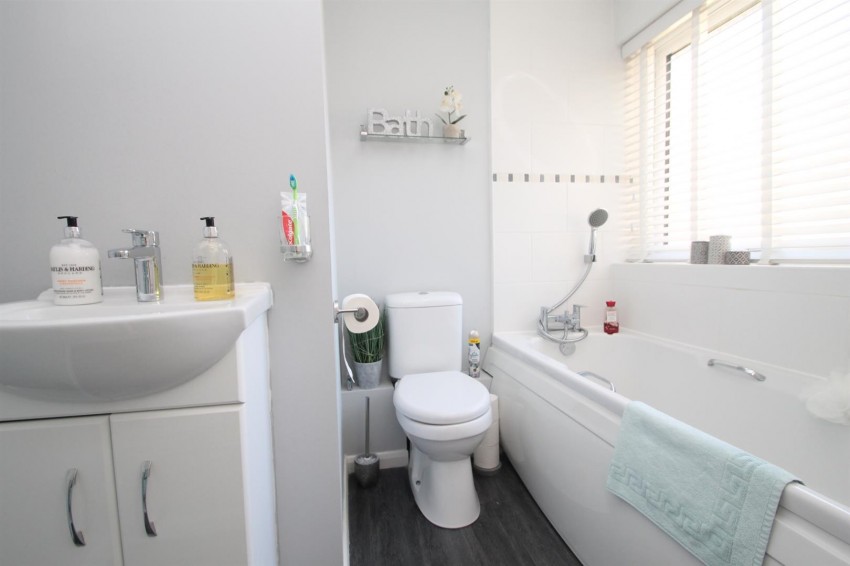 Images for Basing Close, Maidstone
