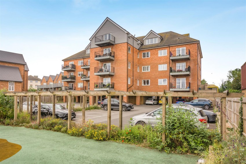 Images for 94 Mill Hall, Aylesford