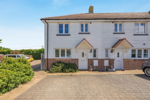View Full Details for St Lawrence Crescent, Coxheath, Maidstone