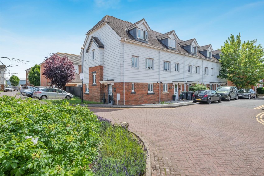 Images for Ingram Close, Larkfield, Aylesford