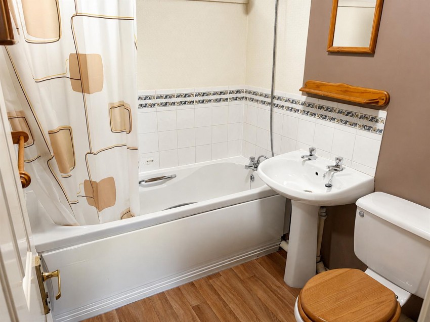 Images for Coltsfoot Drive, Weavering, Maidstone