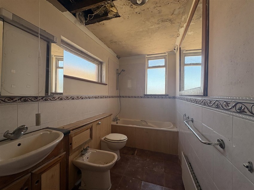 Images for Charlton Lane, West Farleigh, Maidstone