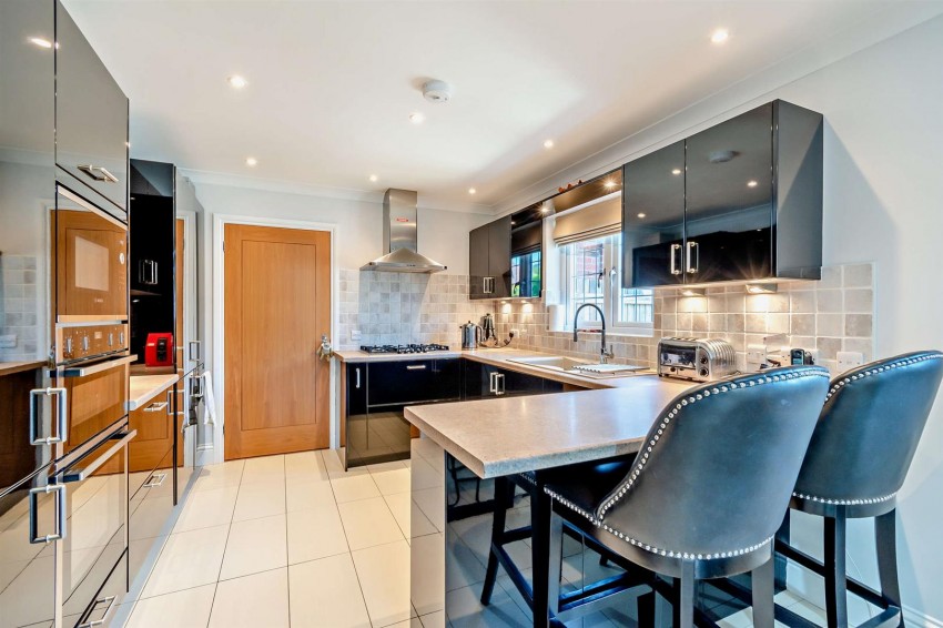 Images for Orchard Close, Langley