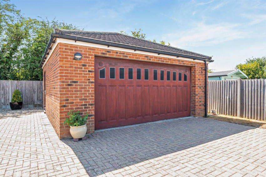 Images for Orchard Close, Langley