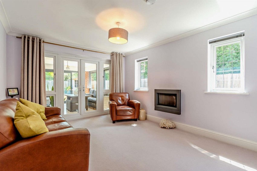 Images for Orchard Close, Langley
